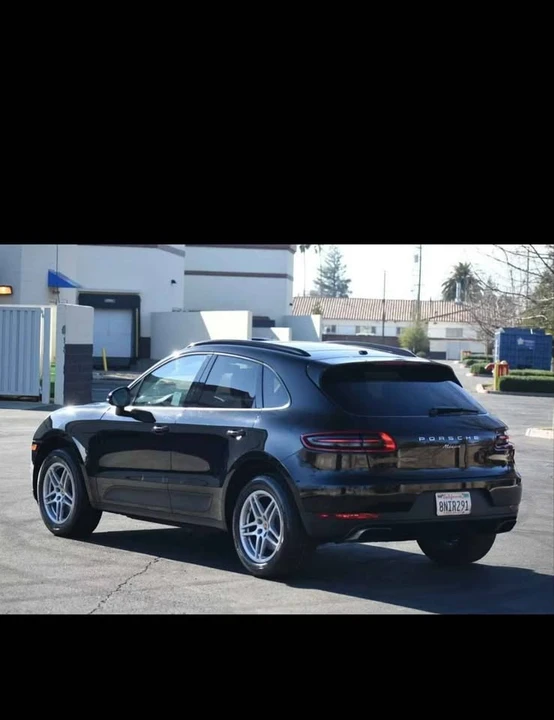 2018 Porsche Macan - Image 5 of 17