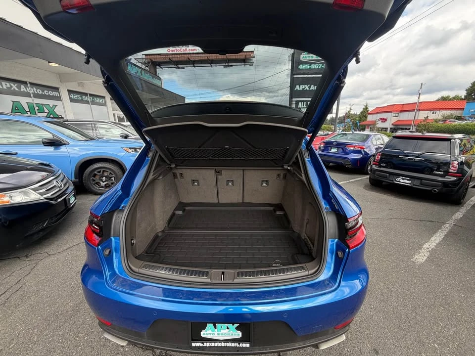 2018 Porsche Macan - Image 5 of 9