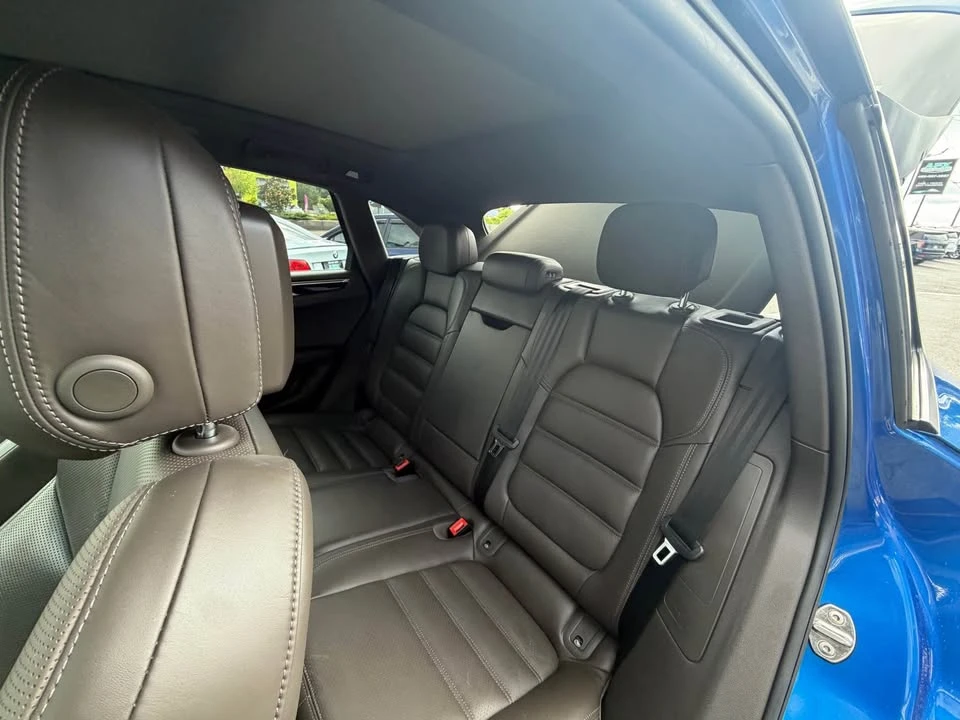 2018 Porsche Macan - Image 8 of 9