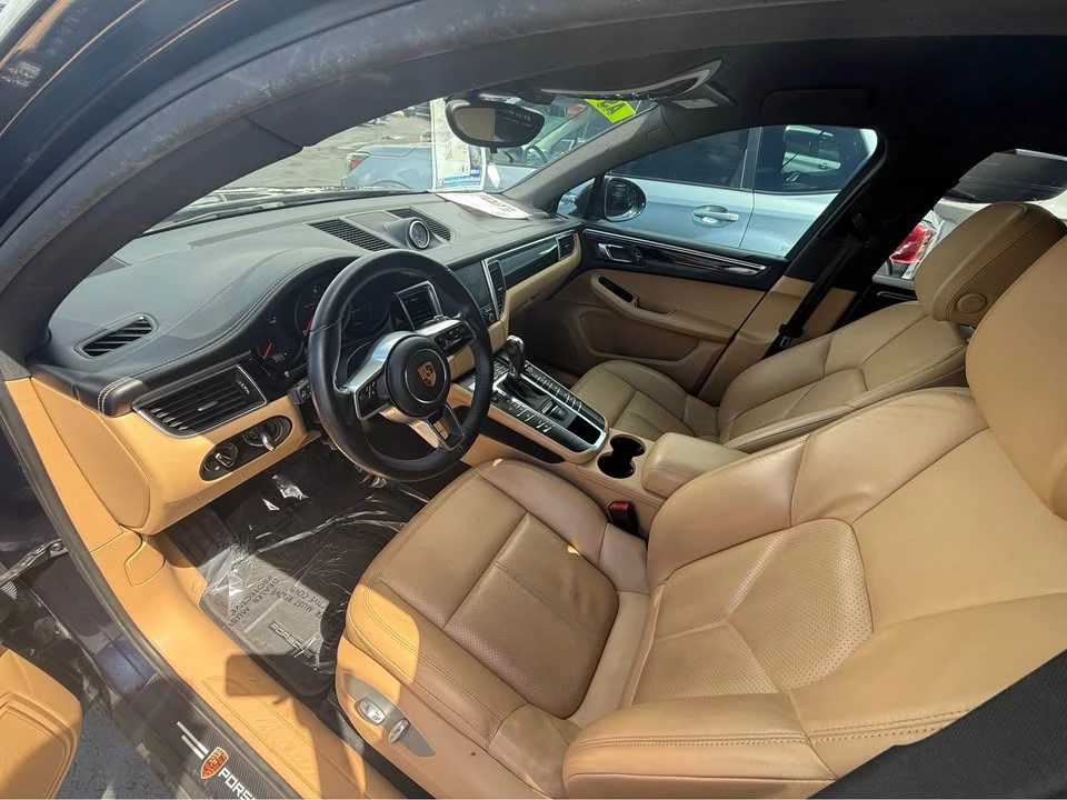 2018 Porsche Macan - Image 6 of 12