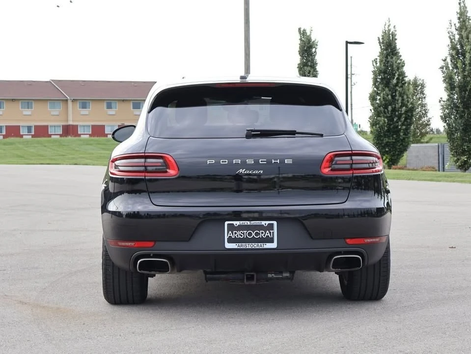2018 Porsche Macan - Image 6 of 20