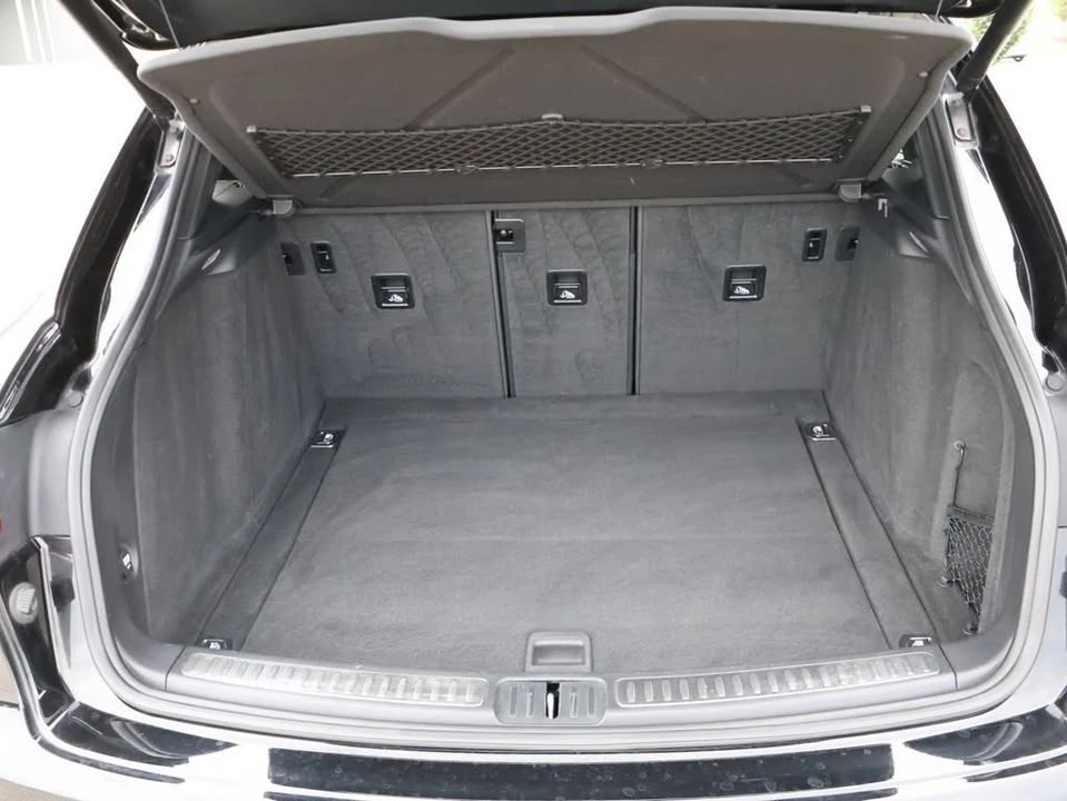 2018 Porsche Macan - Image 16 of 20