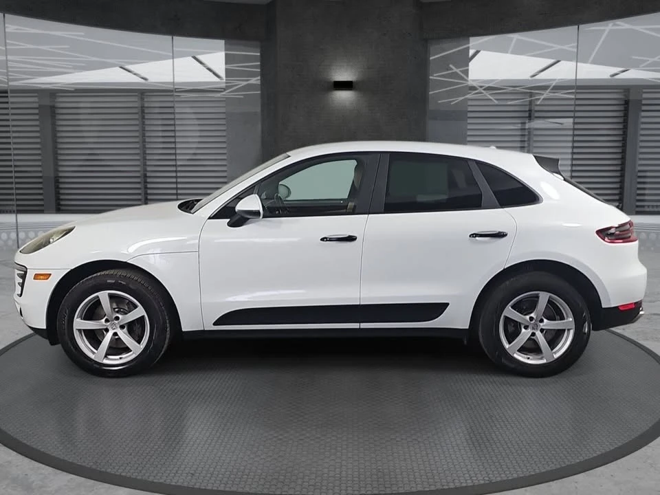 2018 Porsche Macan - Image 8 of 20
