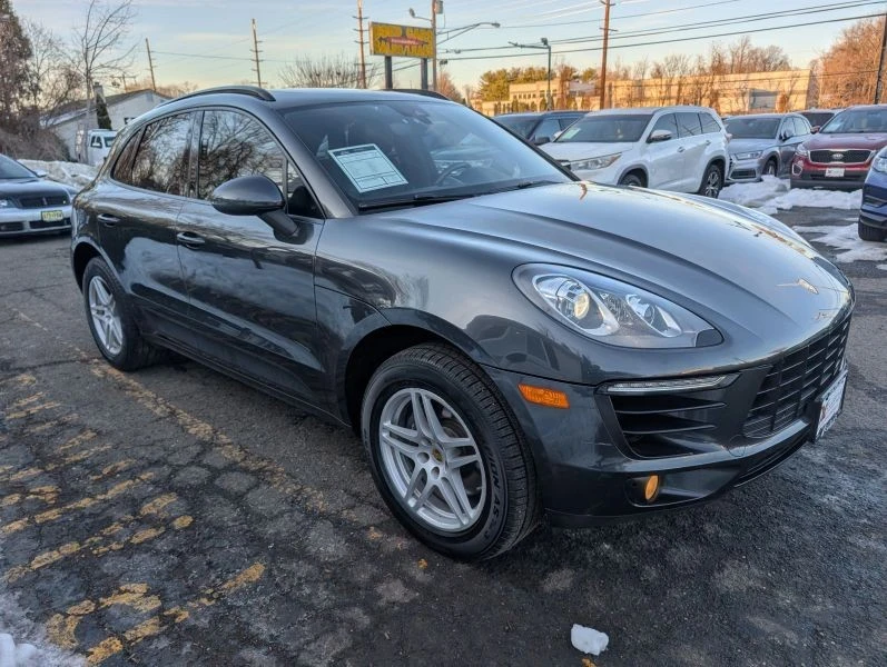 2018 Porsche Macan - Image 4 of 12