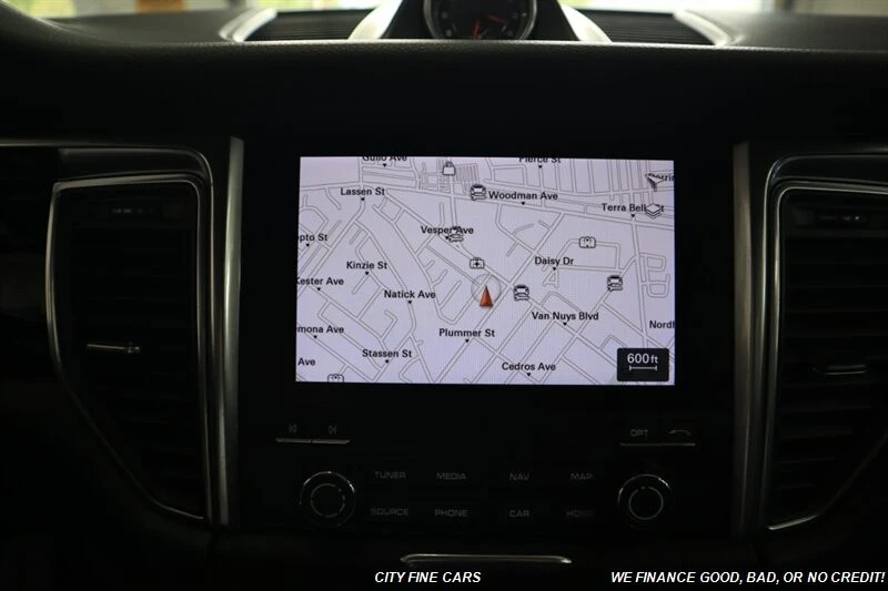 2018 Porsche Macan - Image 20 of 31