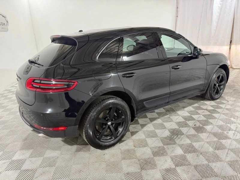 2018 Porsche Macan - Image 7 of 12