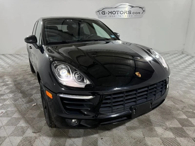 2018 Porsche Macan - Image 11 of 12