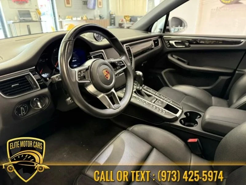 2018 Porsche Macan - Image 8 of 12