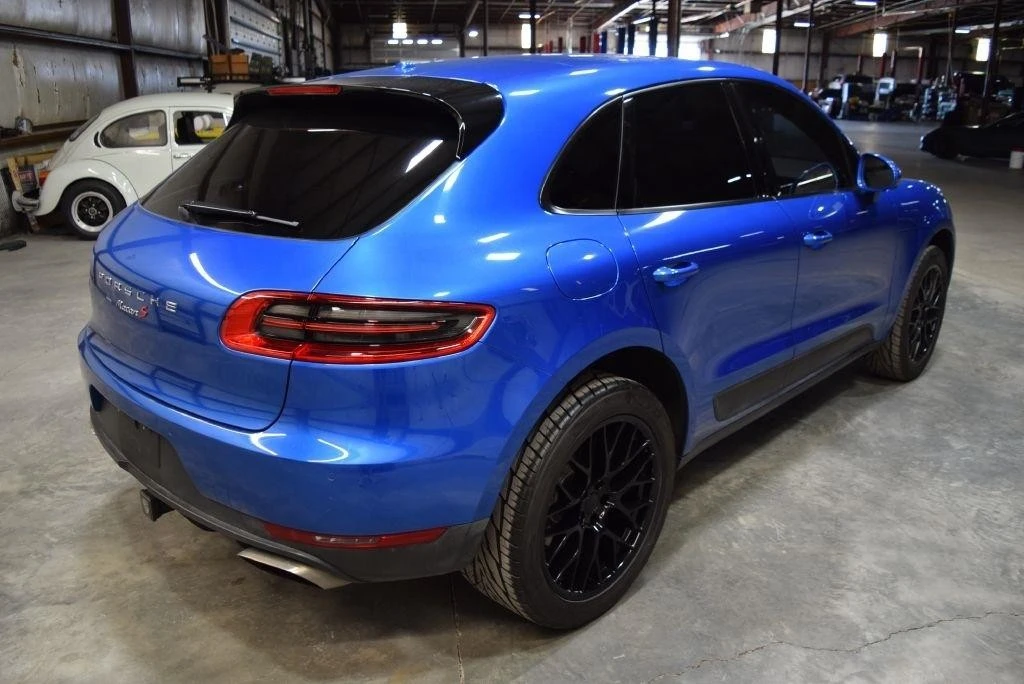 2018 Porsche Macan - Image 8 of 31