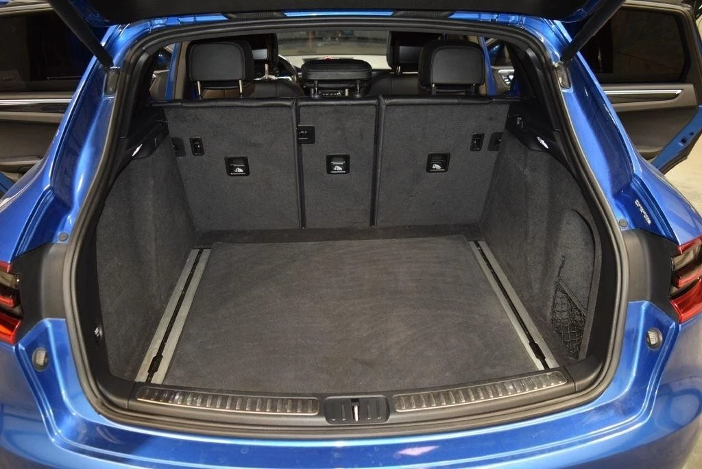 2018 Porsche Macan - Image 14 of 31