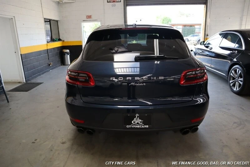 2018 Porsche Macan - Image 8 of 31
