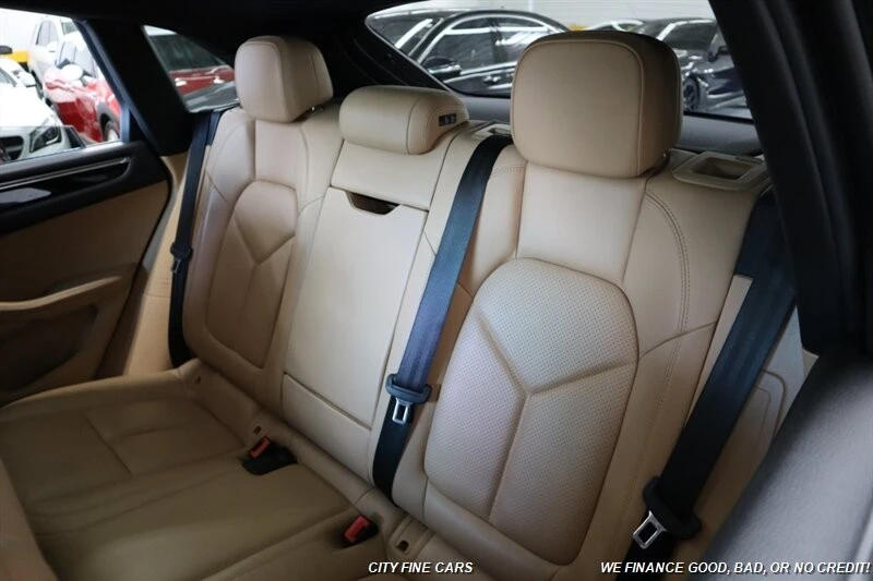 2018 Porsche Macan - Image 31 of 31