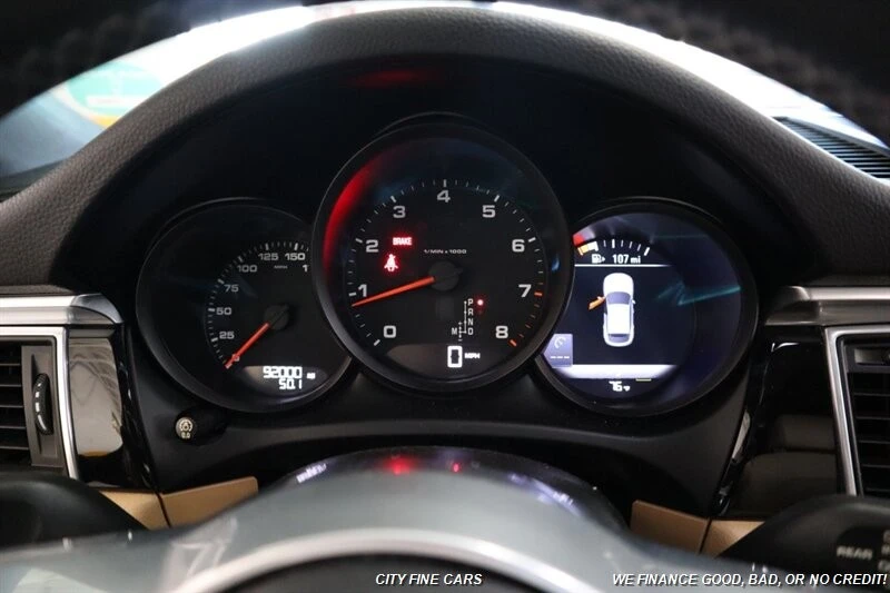 2018 Porsche Macan - Image 19 of 31