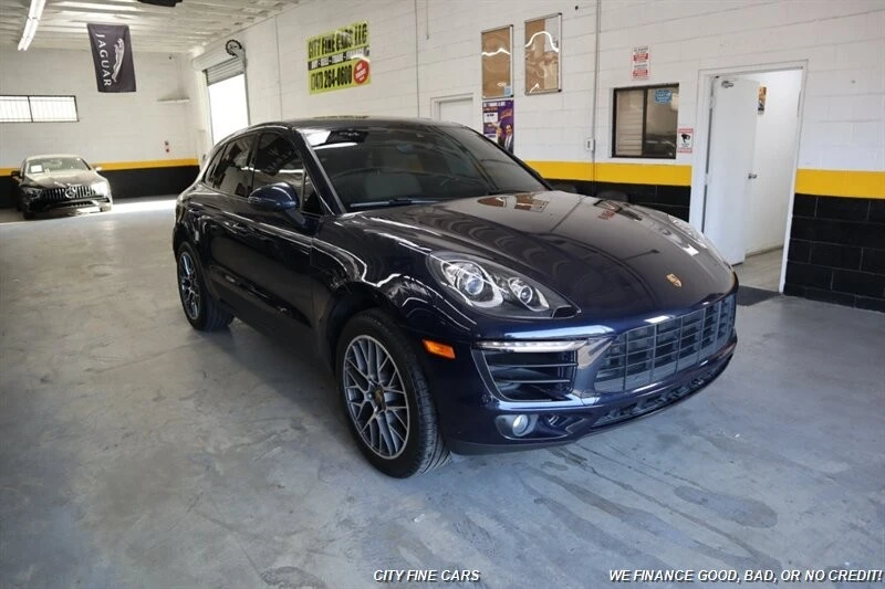 2018 Porsche Macan - Image 13 of 31