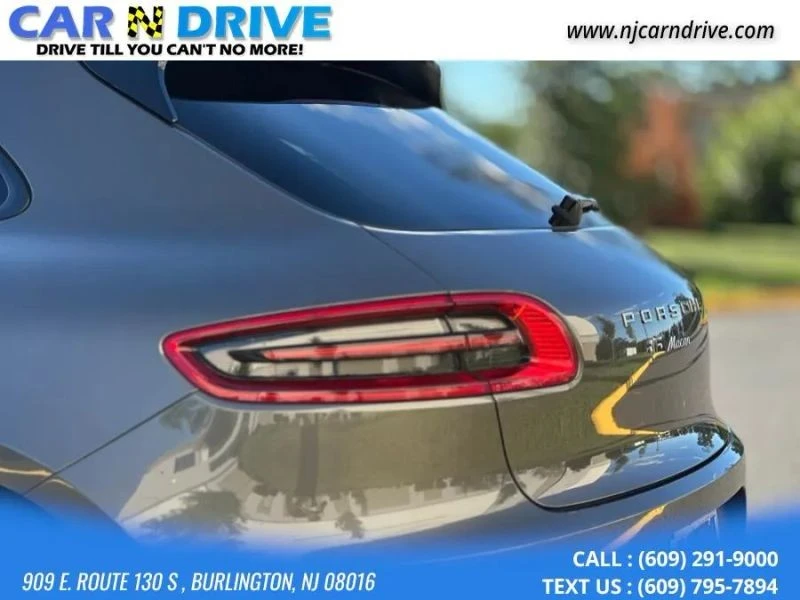 2018 Porsche Macan - Image 12 of 12