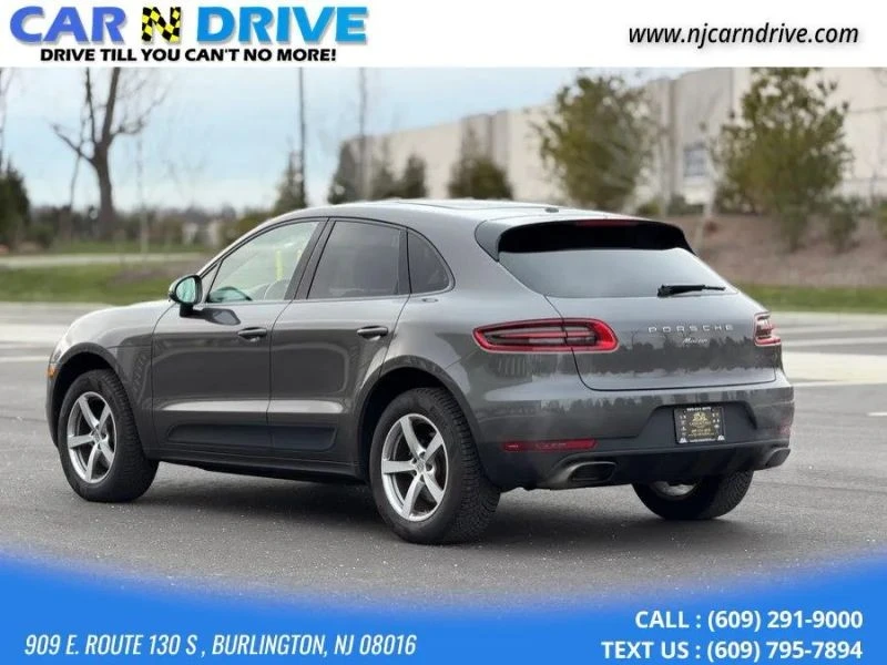 2018 Porsche Macan - Image 11 of 12