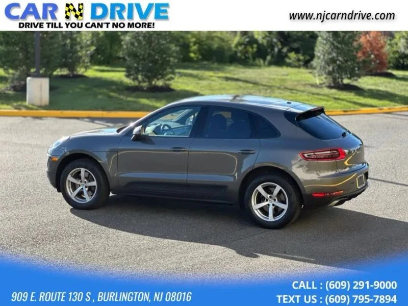 2018 Porsche Macan - Image 10 of 12