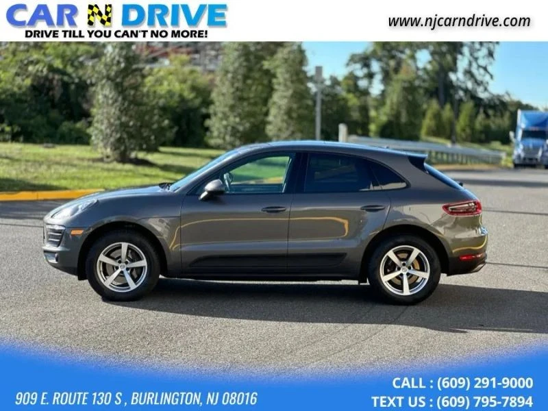 2018 Porsche Macan - Image 11 of 12