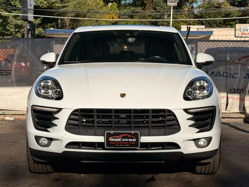 2018 Porsche Macan - Image 5 of 12