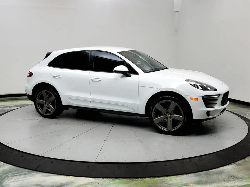 2018 Porsche Macan - Image 5 of 31
