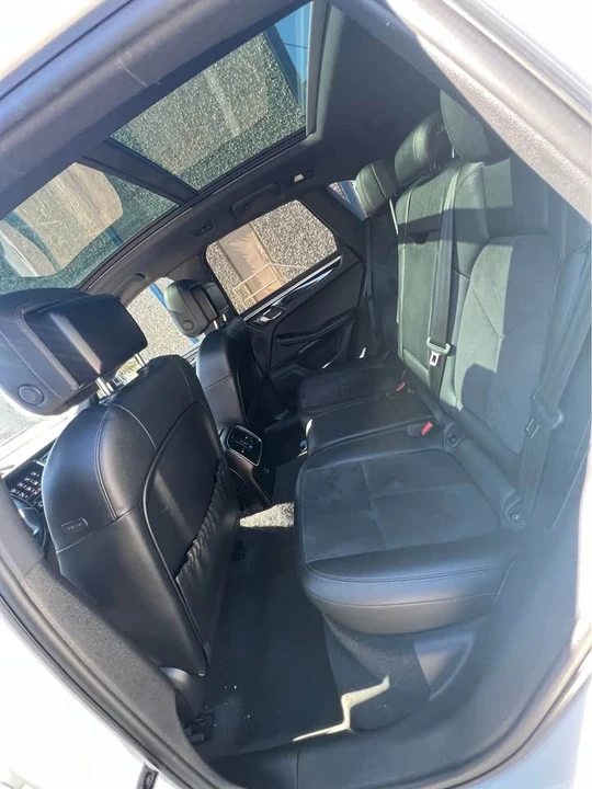 2018 Porsche Macan - Image 8 of 10