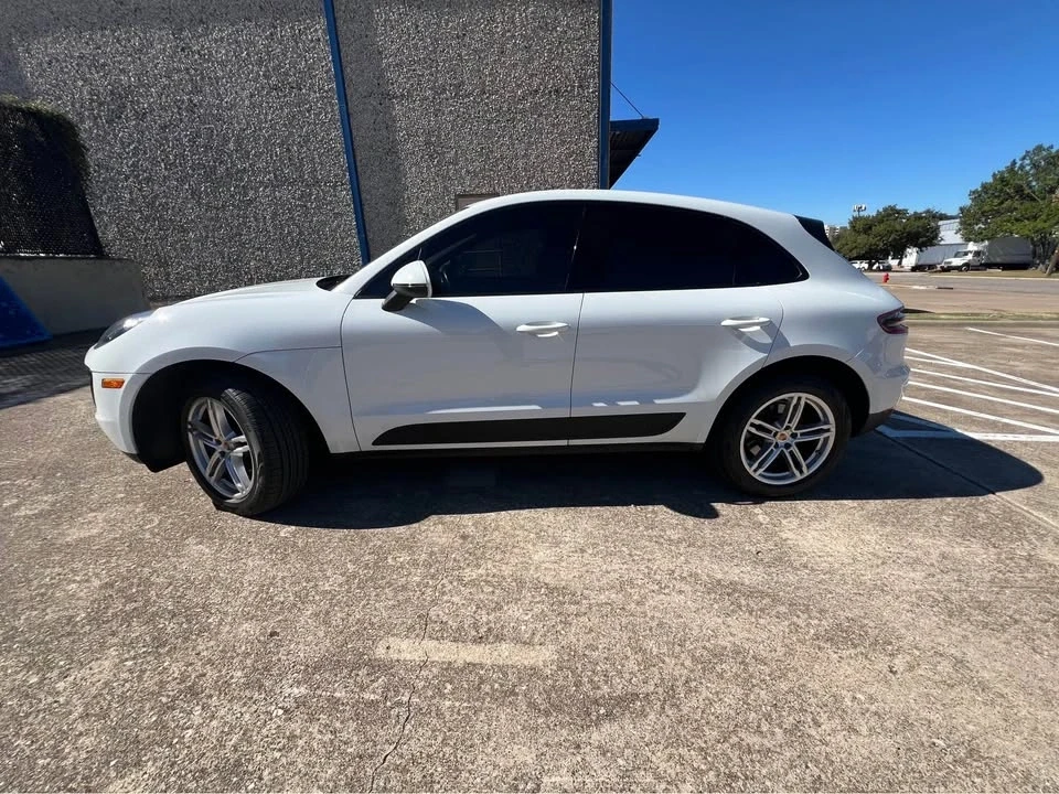 2018 Porsche Macan - Image 4 of 10