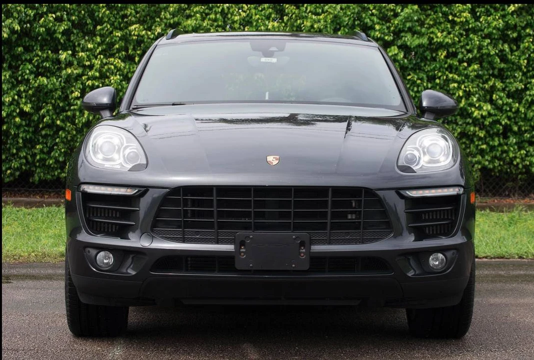 2018 Porsche Macan - Image 2 of 4