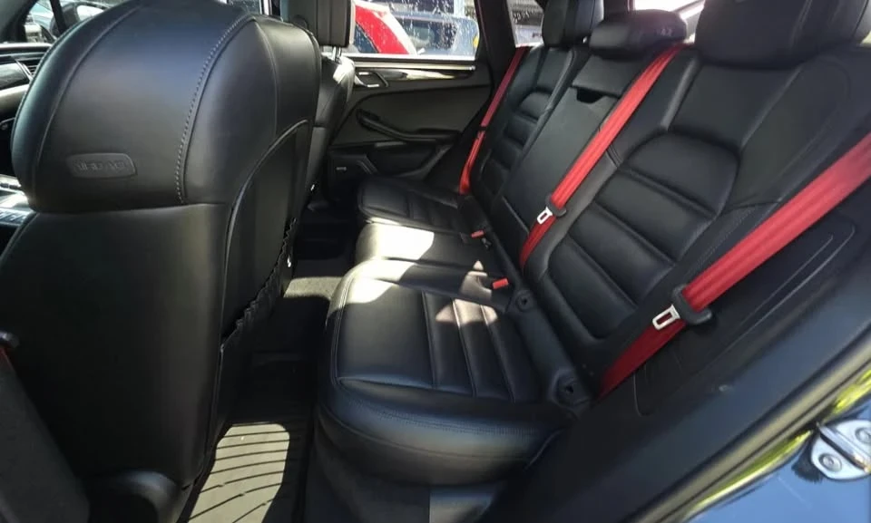 2018 Porsche Macan GTS - Image 4 of 5