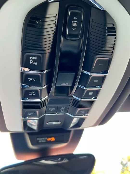 2018 Porsche Macan GTS - Image 14 of 17