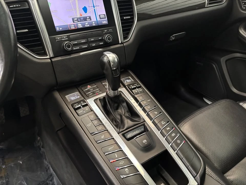 2018 Porsche Macan GTS - Image 11 of 16
