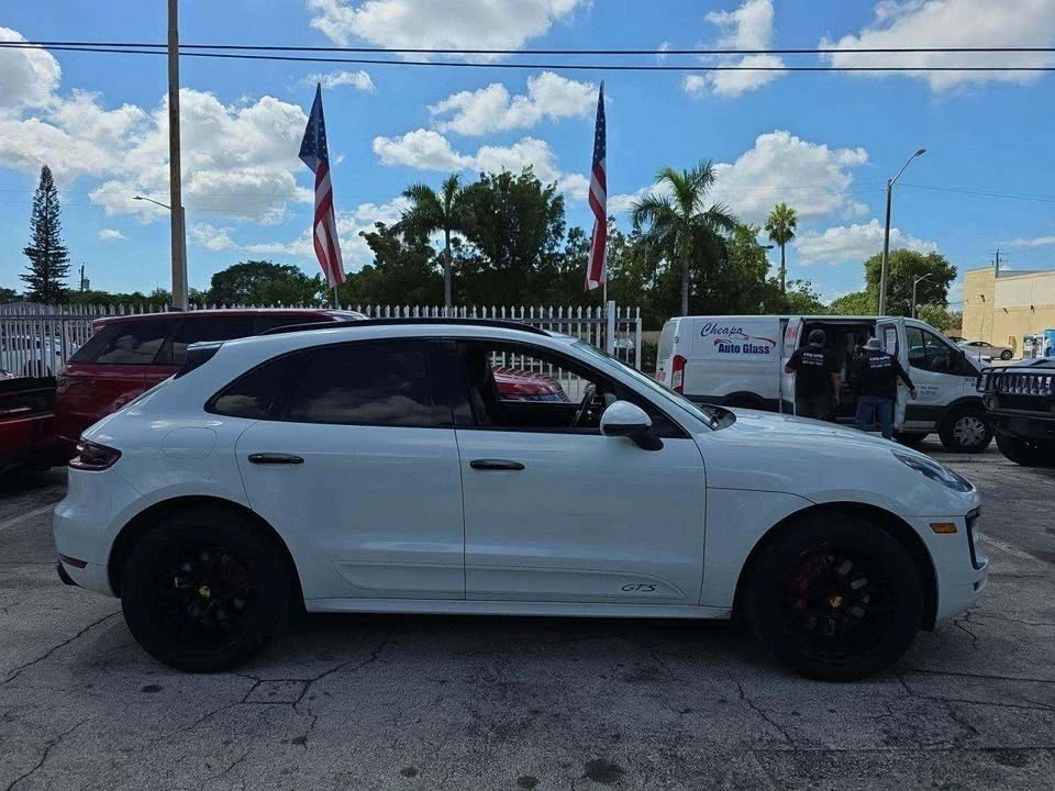 2018 Porsche Macan GTS - Image 8 of 11