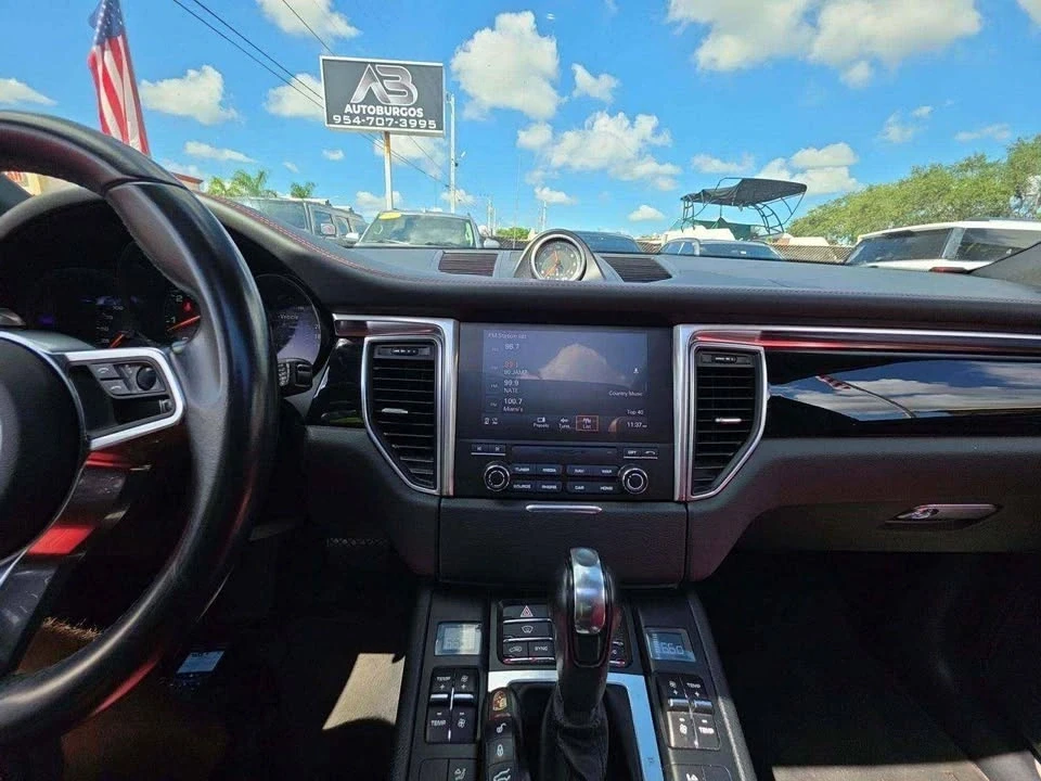 2018 Porsche Macan GTS - Image 10 of 11