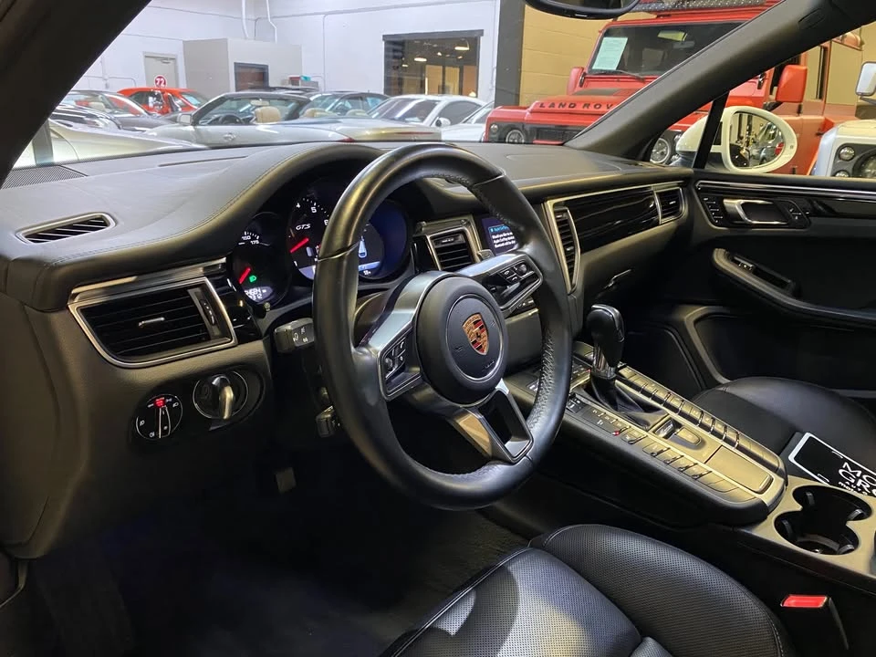 2018 Porsche Macan GTS - Image 6 of 17