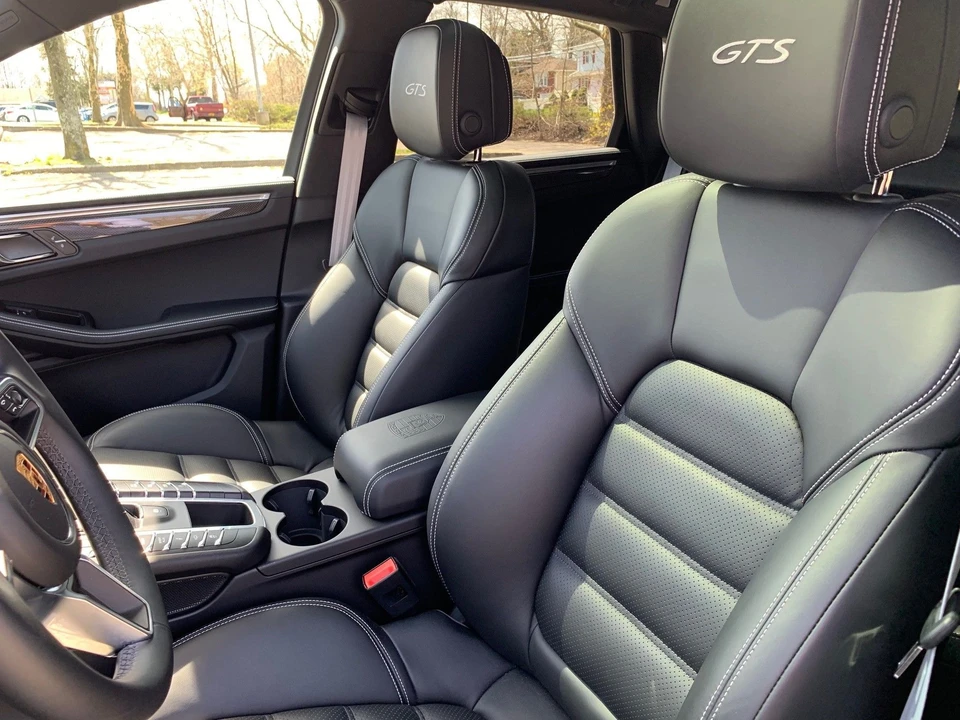 2018 Porsche Macan GTS - Image 8 of 9