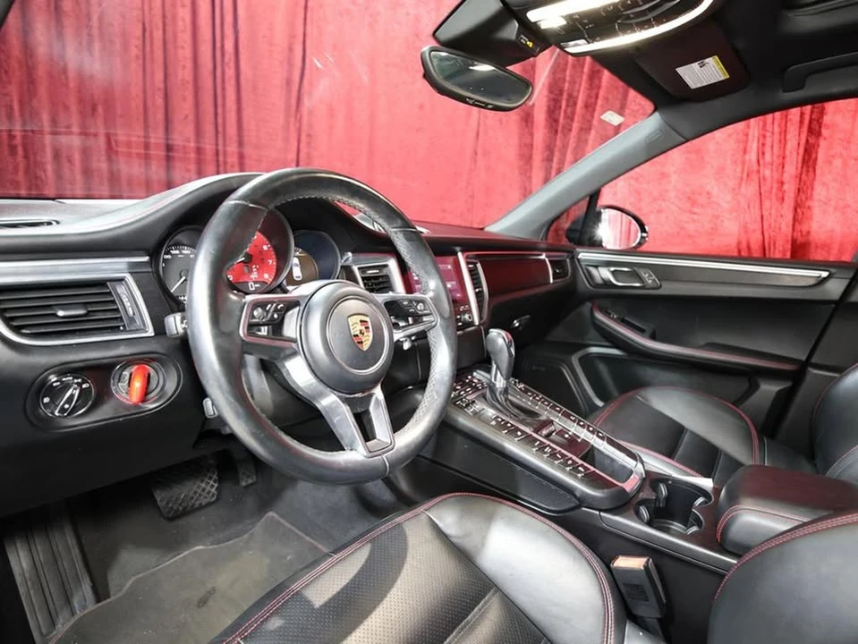 2018 Porsche Macan GTS - Image 10 of 18