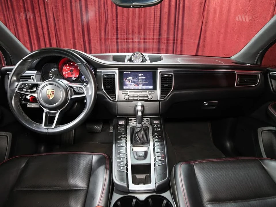 2018 Porsche Macan GTS - Image 14 of 18