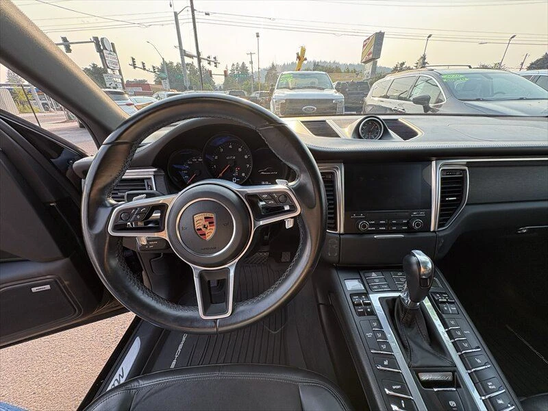 2018 Porsche Macan GTS - Image 15 of 20