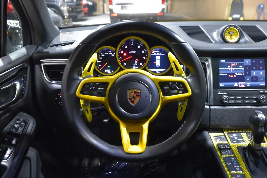 2018 Porsche Macan GTS - Image 18 of 21