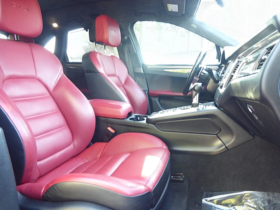 2018 Porsche Macan GTS - Image 12 of 28