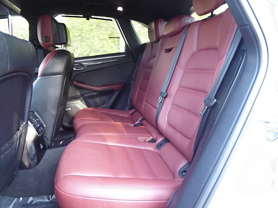 2018 Porsche Macan GTS - Image 13 of 28