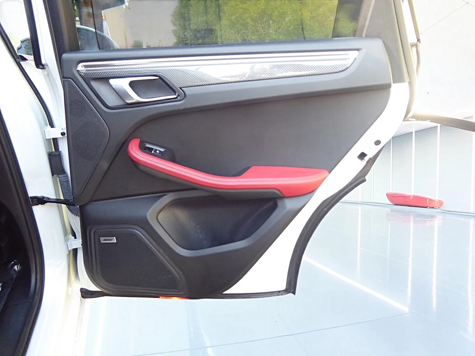 2018 Porsche Macan GTS - Image 23 of 28