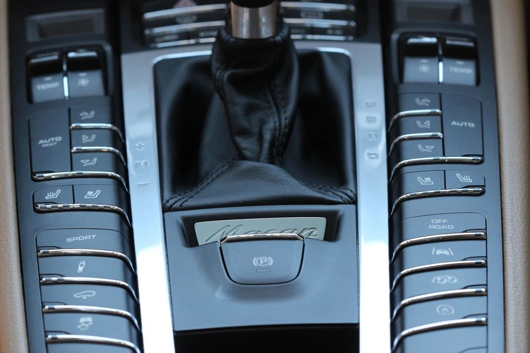 2018 Porsche Macan GTS - Image 7 of 13