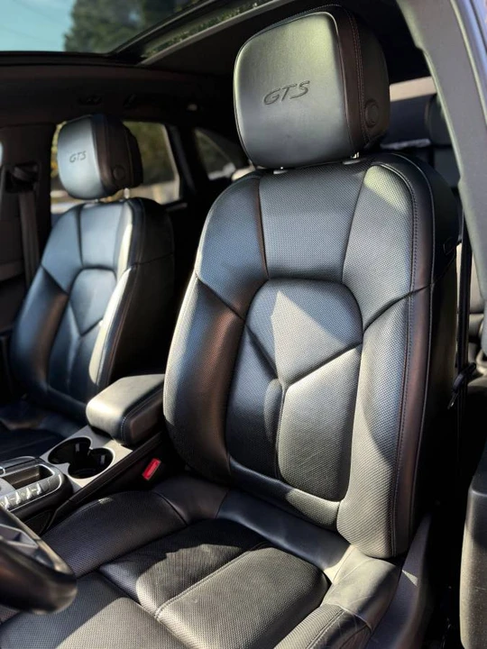 2018 Porsche Macan GTS - Image 11 of 24