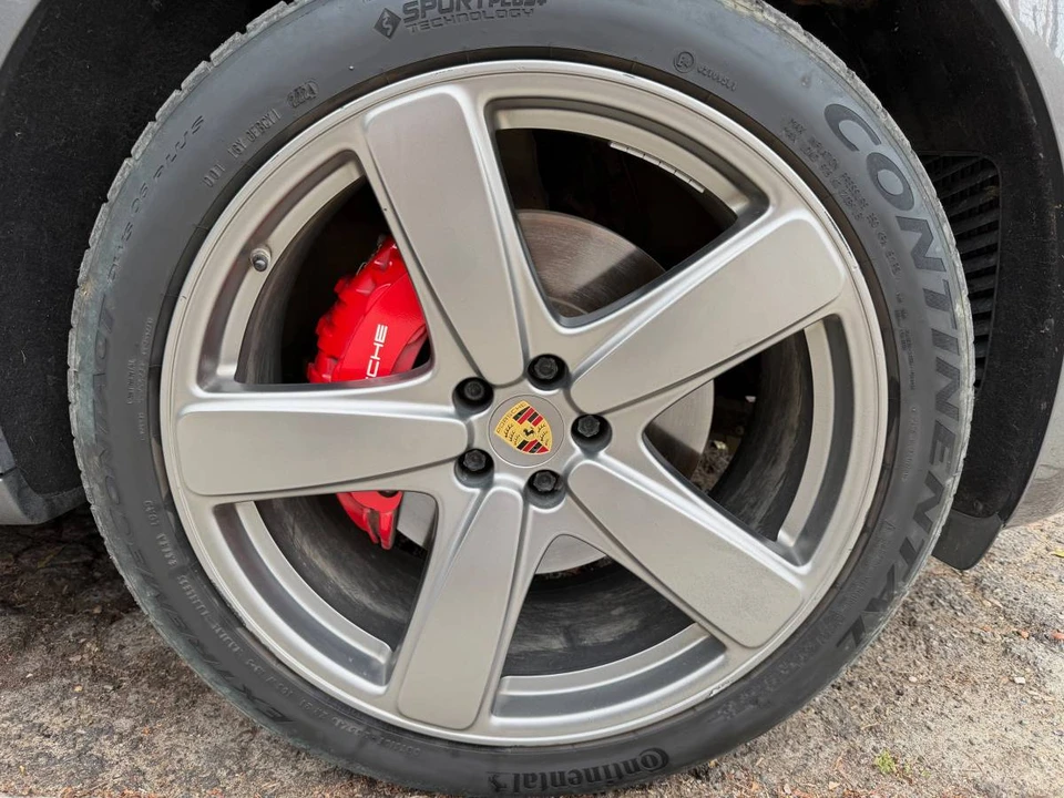 2018 Porsche Macan GTS - Image 22 of 24