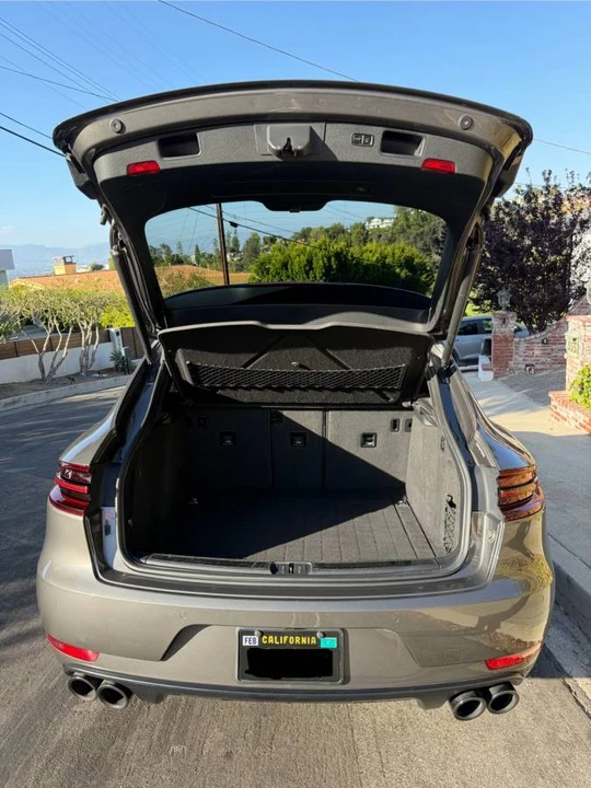 2018 Porsche Macan GTS - Image 15 of 24