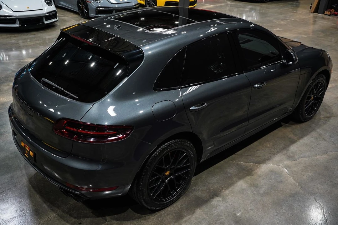 2018 Porsche Macan GTS - Image 16 of 21