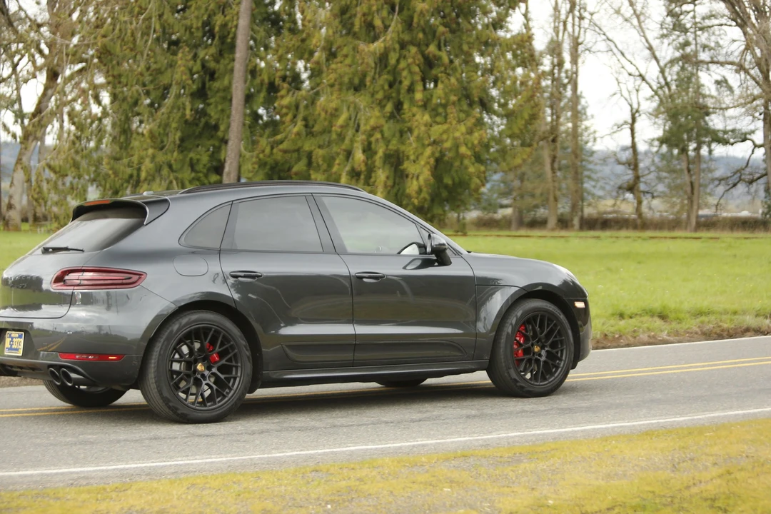 2018 Porsche Macan GTS - Image 10 of 12