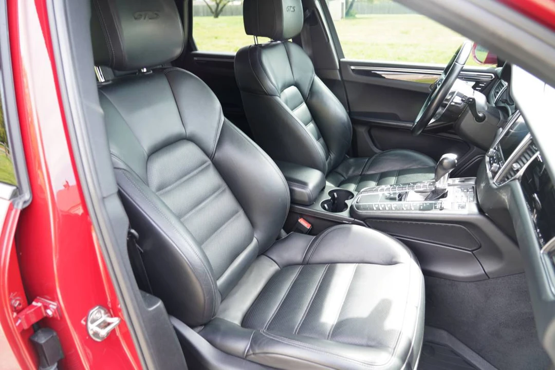 2018 Porsche Macan GTS - Image 12 of 19