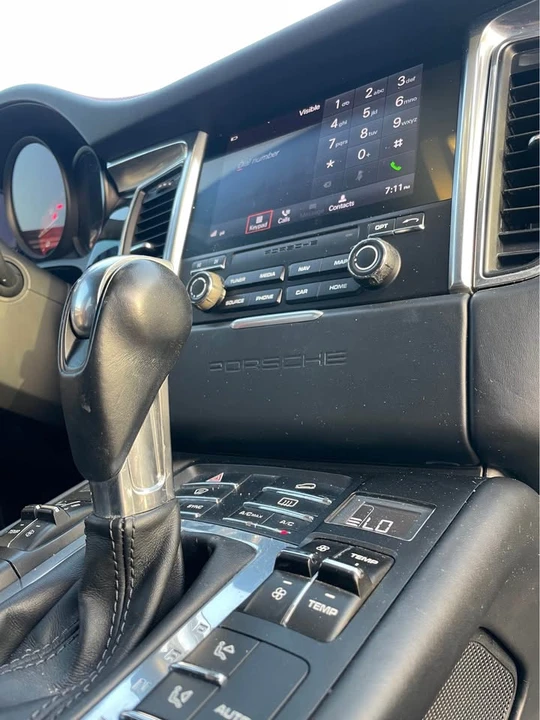 2018 Porsche Macan GTS - Image 12 of 16