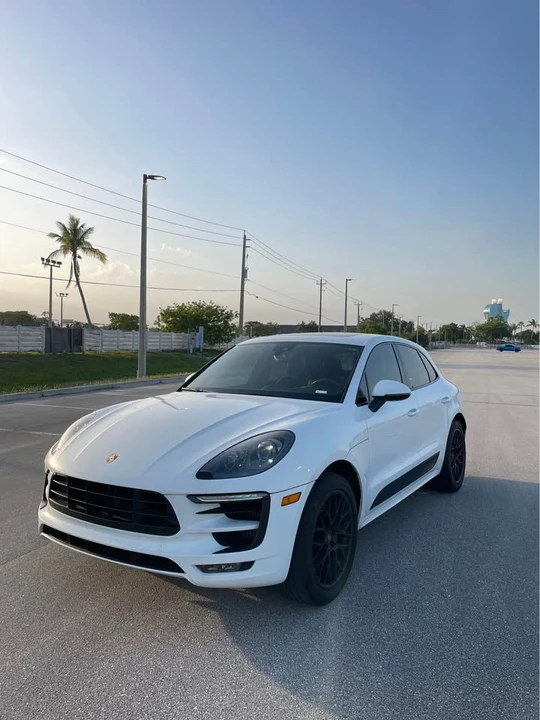 2018 Porsche Macan GTS - Image 2 of 16